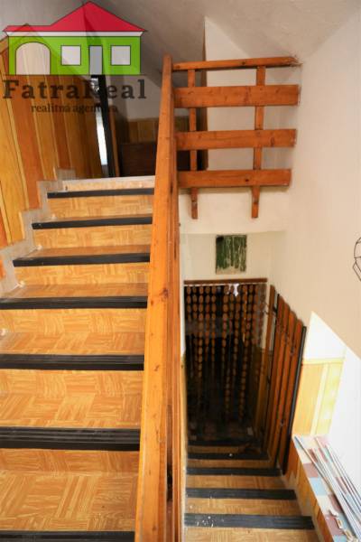 8. schodište do podkrovia