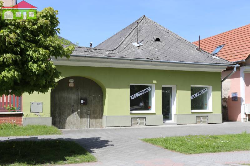 1. pohľad na námestí.JP